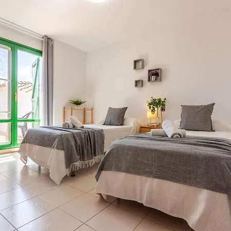 Laguna By Interhome Nyaraló